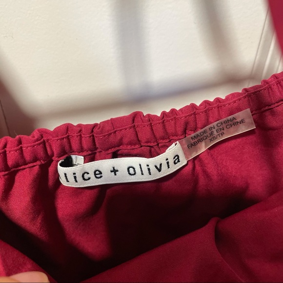 Alice + Olive Jada caped shift dress - Picture 5 of 5